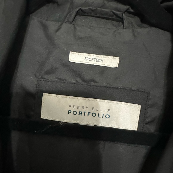 PERRY ELLIS PORTFOLIO PERFORMANCE JACKET - MEN’s LARGE - LIKE BRAND NEW - Picture 4 of 4